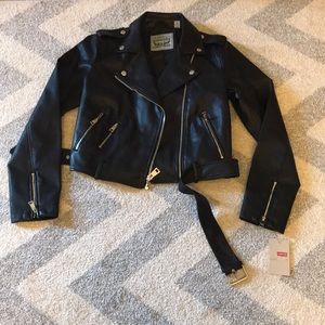 NEW Levi’s Belted Faux Leather Jacket